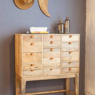 Commode haute en bois massif